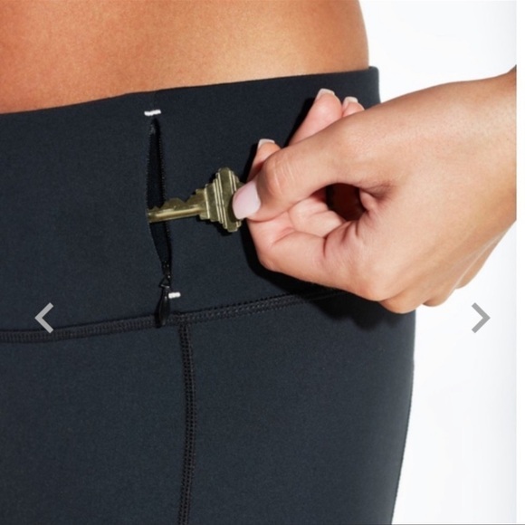 CALIA Essential Crossover Heathered Purple Fitted Capris Leggings sz Small - Picture 4 of 14